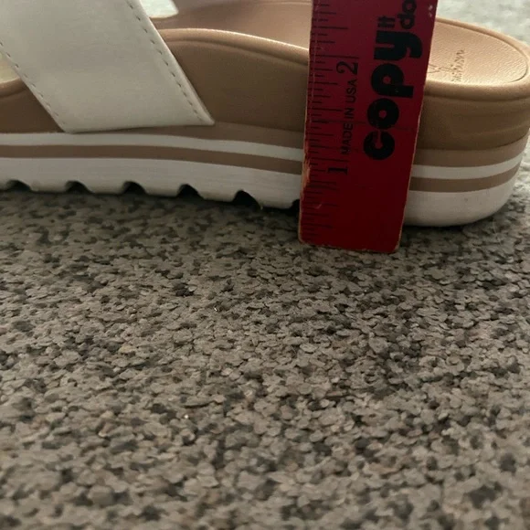 Reef  white beige horizon platform sandals - Picture 8 of 9